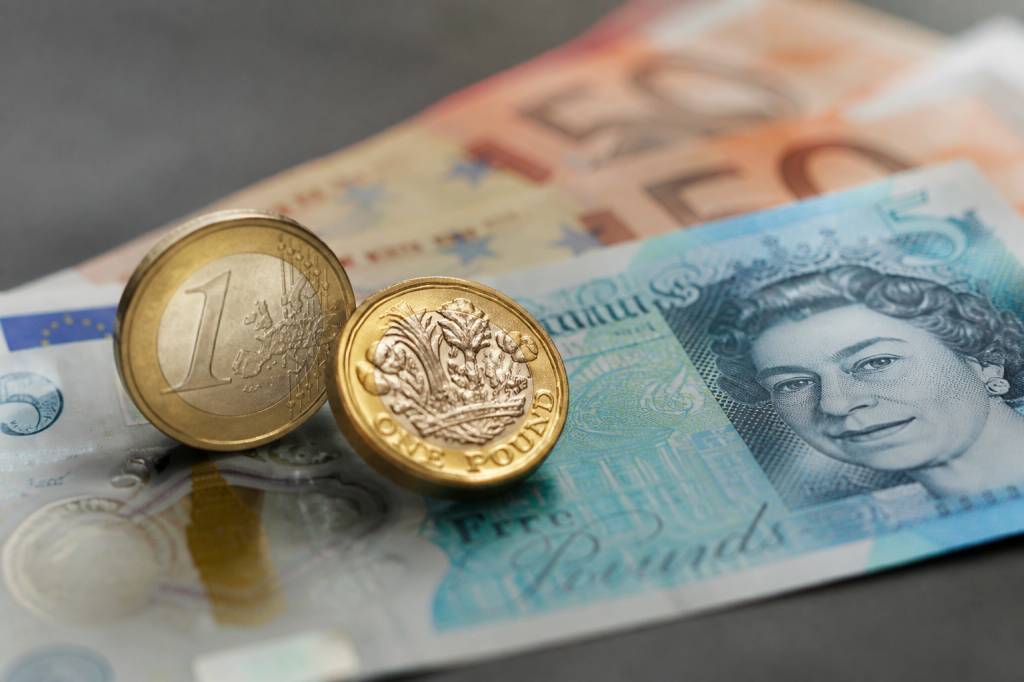 1 euro en livre : conversion simple et taux de change à connaître