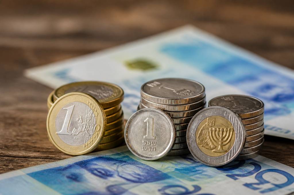 1 euros en shekel : conversion et équivalence en monnaie israélienne